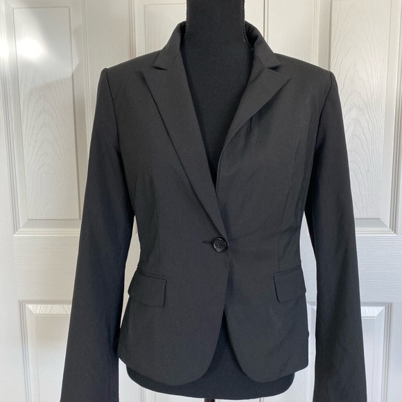 Express Design Studio Black 2 piece - Picture 2 of 7